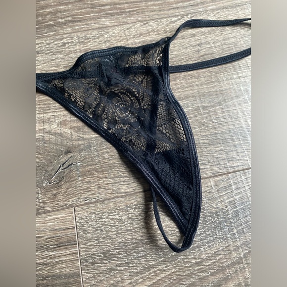 Fredric’s of Hollywood black lace detailed things Size XL NWT - Picture 2 of 4